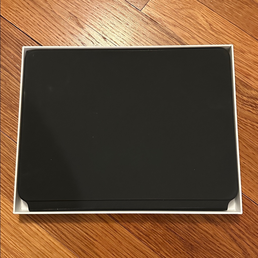 APPLE Magic Keyboard - Picture 4 of 6